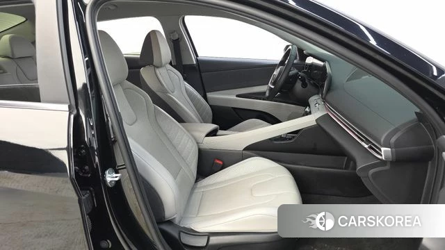 Hyundai Avante Hybrid (CN7) 2022 Черный из Кореи, фото 2