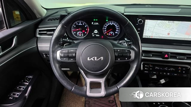 Kia K5 3rd generation 2022 Серебристо-серый из Кореи, фото 2