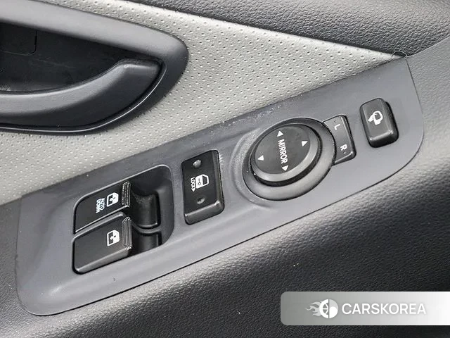 Hyundai The New Grand Starex 2018 Серебристо-серый из Кореи, фото 2