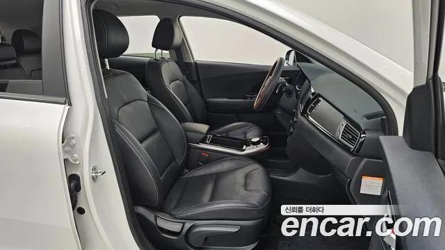 Kia Niro EV 2021 Белый из Кореи, фото 2