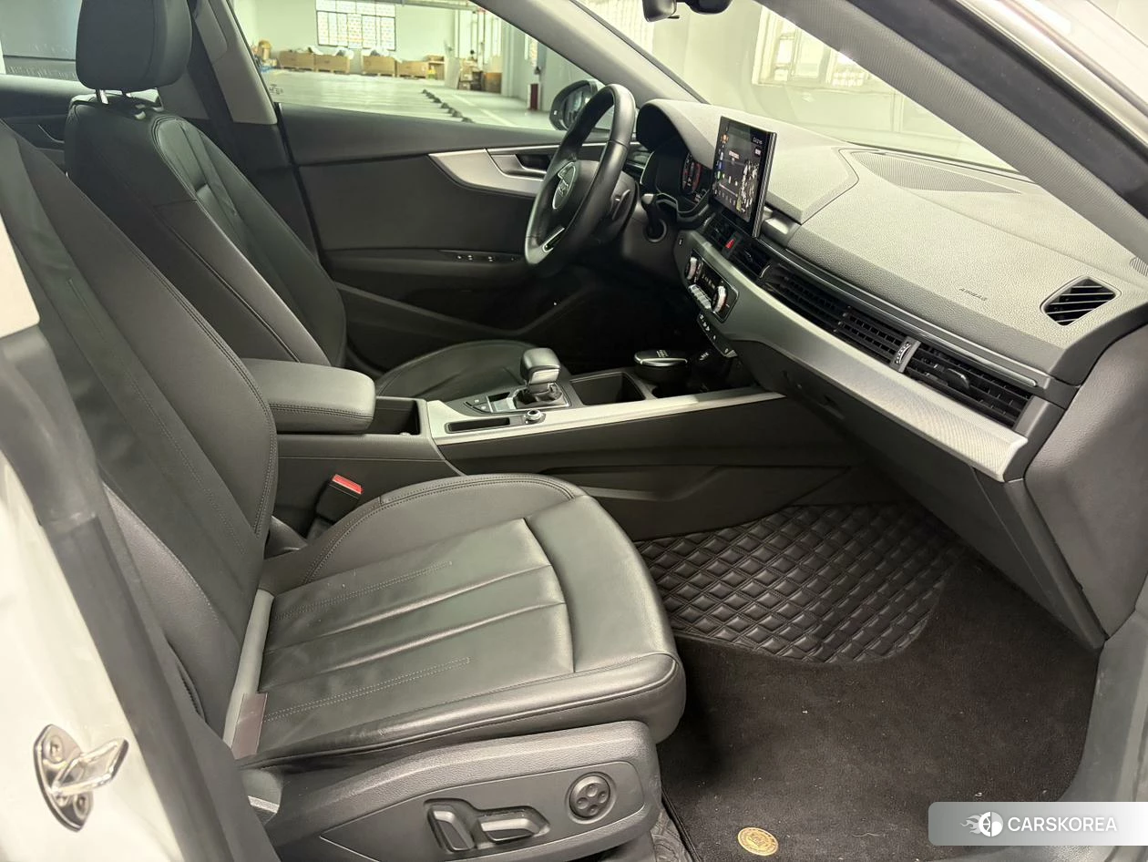 Audi A5 2020 Белый из Китая, фото 2