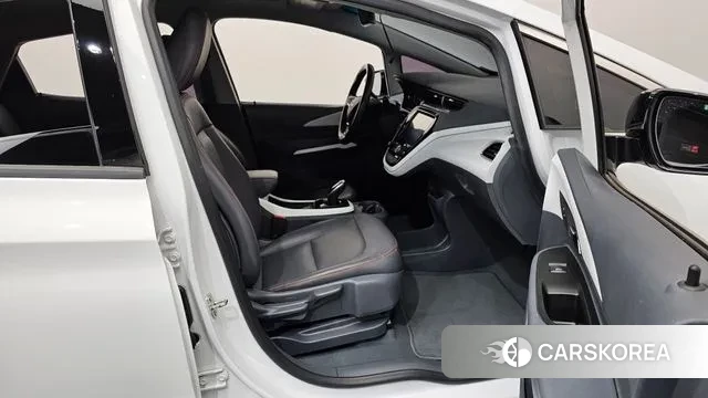 Chevrolet (GM Daewoo) Bolt EV 2021 Белый из Кореи, фото 2