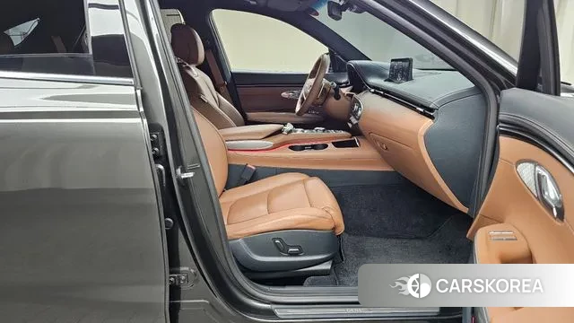 Genesis GV70 2023 Серый из Кореи, фото 2