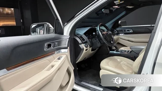 Ford Explorer 2018 Белый из Кореи, фото 2