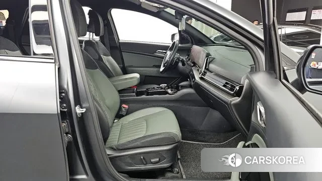 Kia Sportage 5th Generation 2024 Серый из Кореи, фото 2