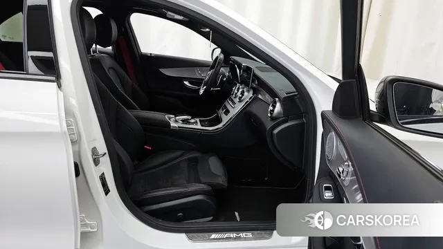 Mercedes-Benz C-Class W205 2019 Белый из Кореи, фото 2