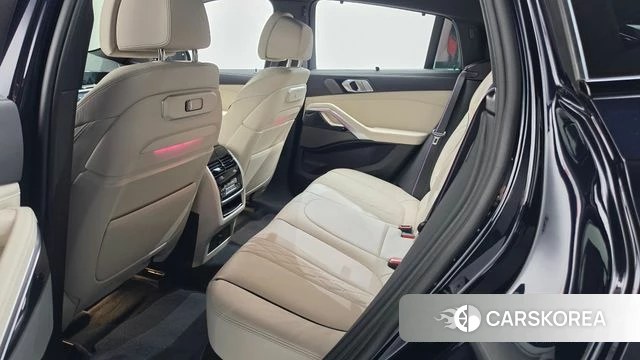 BMW X6 (G06) 2025 Черный из Кореи, фото 2