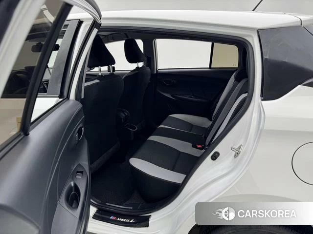 Toyota YARIS L Zhixuan 2021 Белый из Китая, фото 2