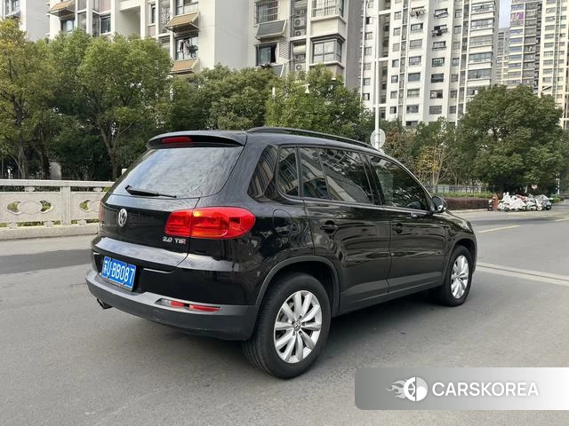 Volkswagen Tiguan 2018 Черный из Китая, фото 2