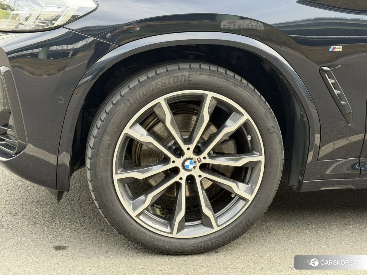 BMW X3 2021 Черный из Китая, фото 2