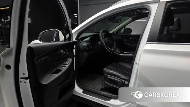 Hyundai The New Santa Fe 2023 Белый из Кореи, фото 2