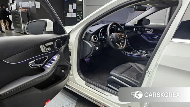 Mercedes-Benz C-Class W205 2019 Белый из Кореи, фото 2