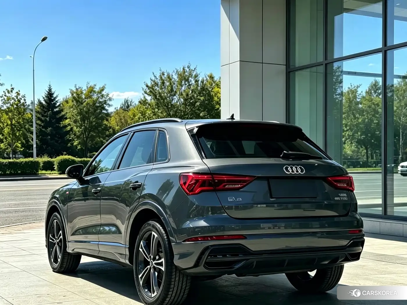 Audi Q3 2022 Silver/gray из Китая, фото 2