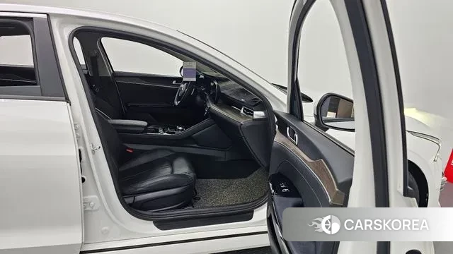 Kia K5 3rd generation 2020 Белый из Кореи, фото 2