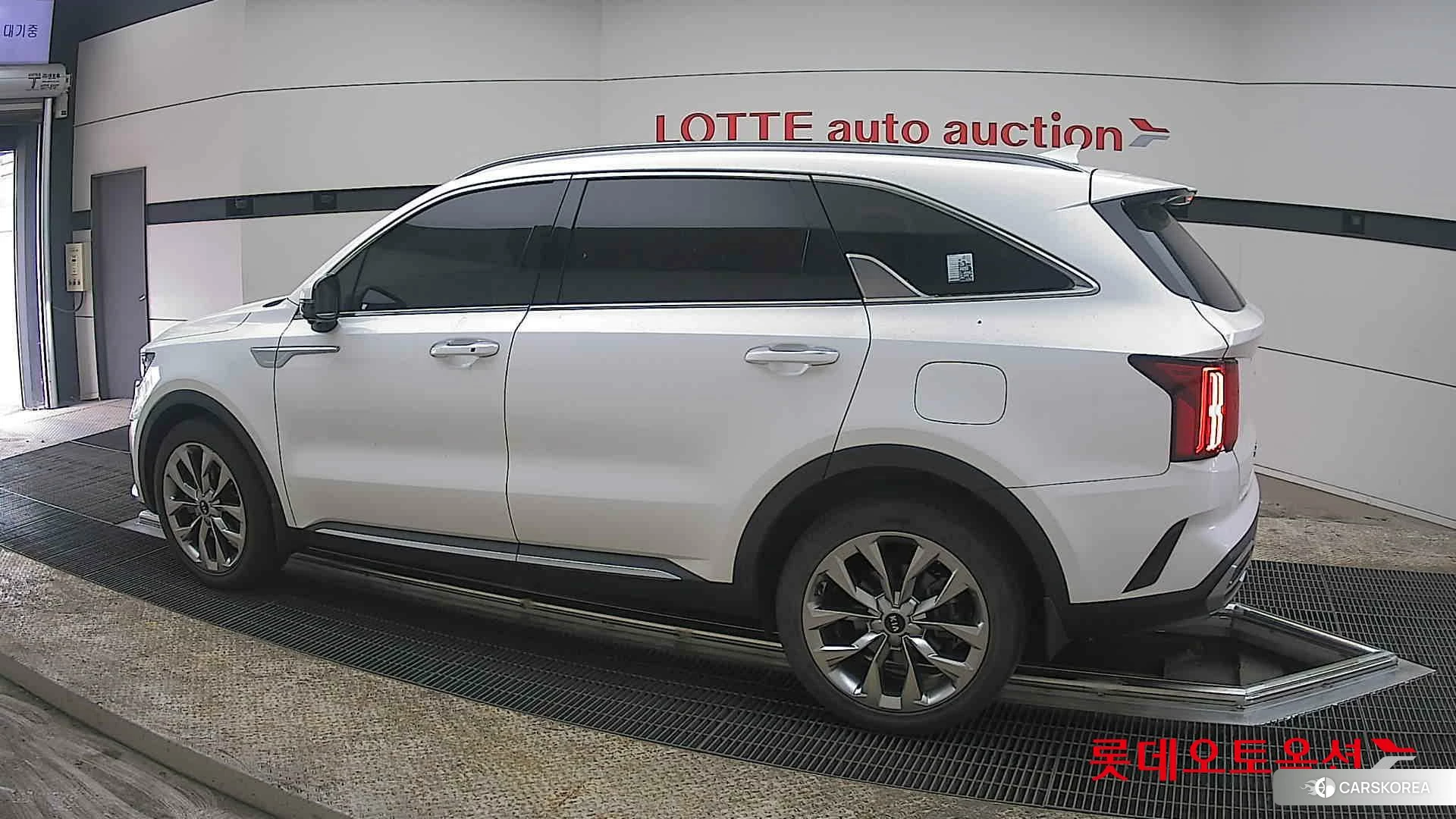 Kia Sorento 2021 Snow White Pearl (optional) из Кореи, фото 2