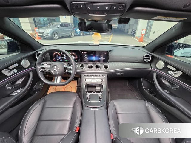 Mercedes-Benz E-Class W213 2022 Белый из Кореи, фото 2