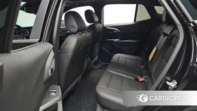 Chevrolet (GM Daewoo) Trax Crossover 2024 Черный из Кореи, фото 2