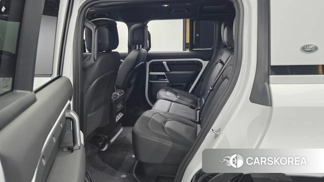 Land Rover Defender (L663) 2024 Белый из Кореи, фото 2