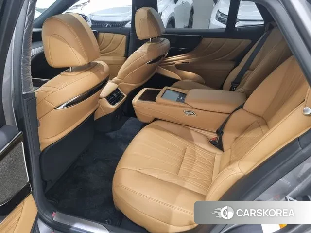 Lexus LS500 5th generation 2024 Песочный из Кореи, фото 2