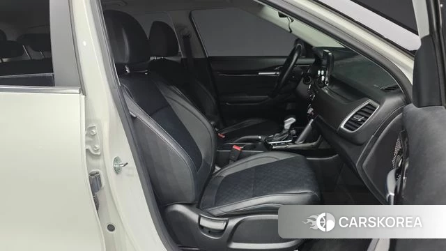 Kia Seltos 2022 Белый из Кореи, фото 2