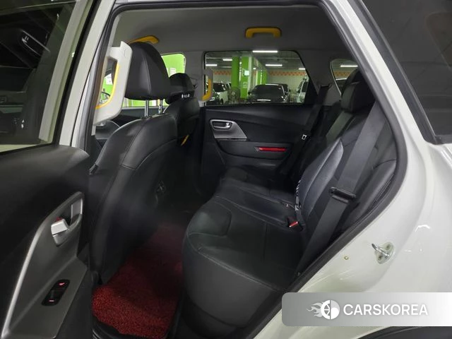 Kia Niro Plus 2022 Белый из Кореи, фото 2