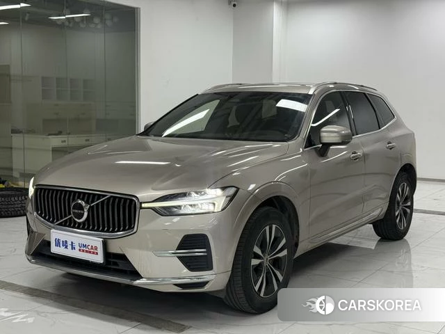 Volvo XC60 2023 Шампань из Китая, фото 2