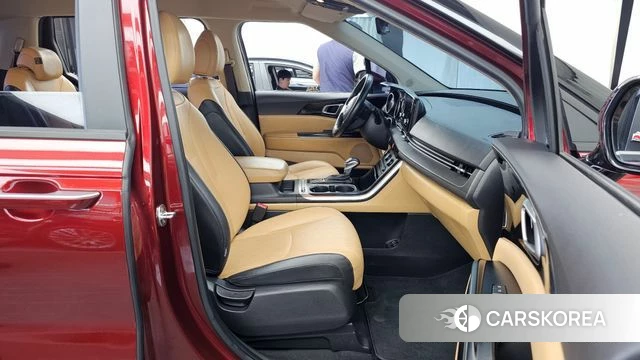 Kia Carnival 4th generation 2021 Красный из Кореи, фото 2