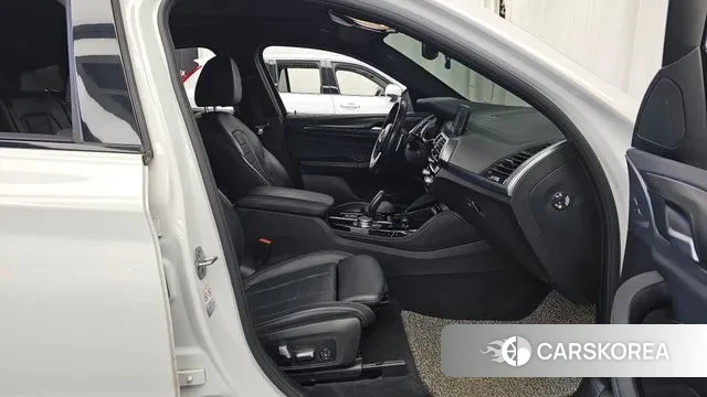 BMW X4 (G02) 2021 Белый из Кореи, фото 2