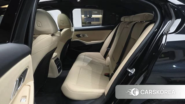 BMW 3 Series (G20) 2024 Черный из Кореи, фото 2