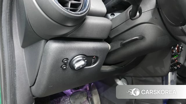 Mini Cooper 2021 Зеленый из Кореи, фото 2