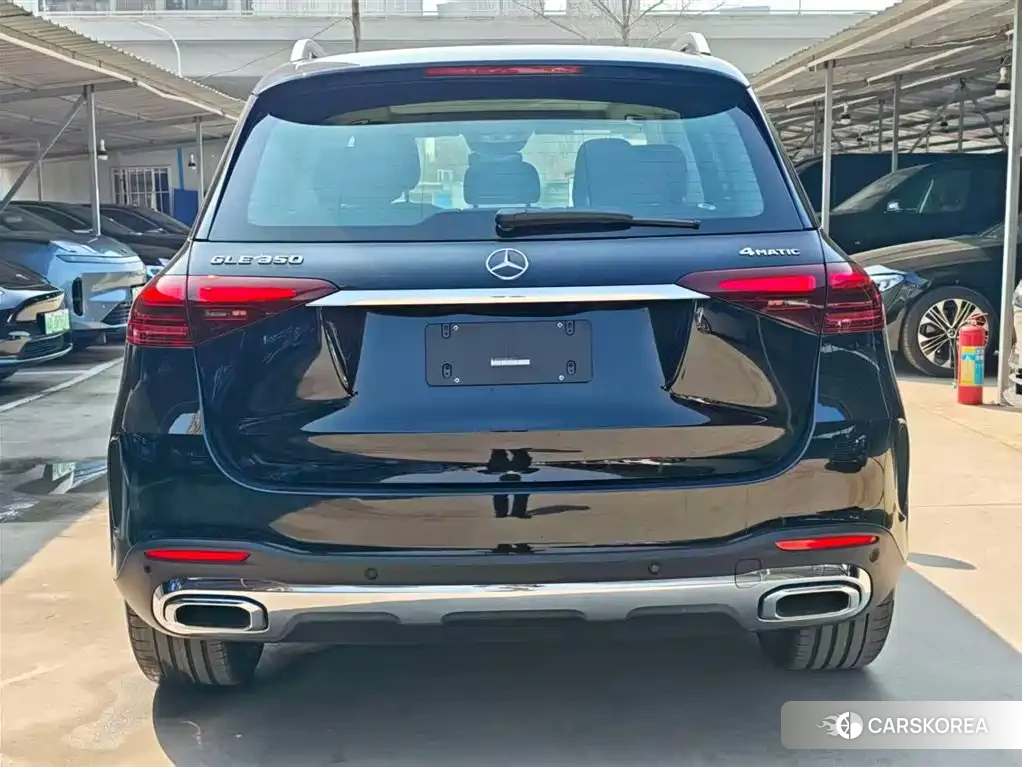 Mercedes-Benz GLE (imported) 2026 Черный из Китая, фото 2