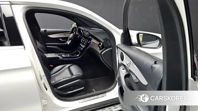 Mercedes-Benz GLC-Class X253 2021 Белый из Кореи, фото 2