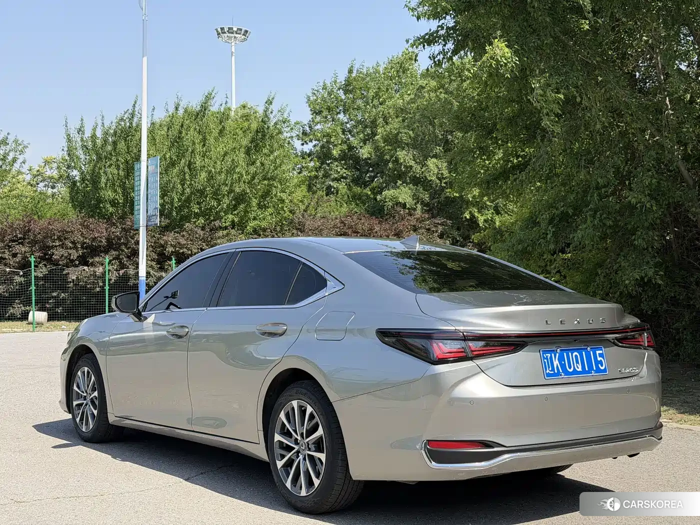 Lexus ES 2025 Silver/gray из Китая, фото 2