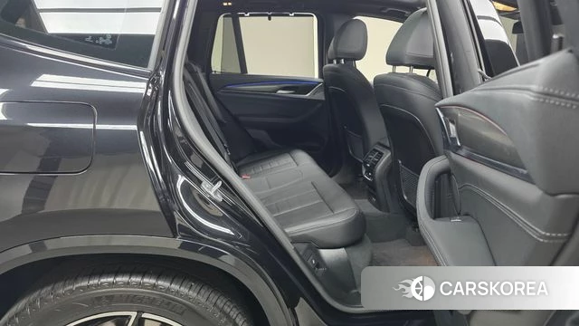 BMW X3 (G01) 2024 Черный из Кореи, фото 2