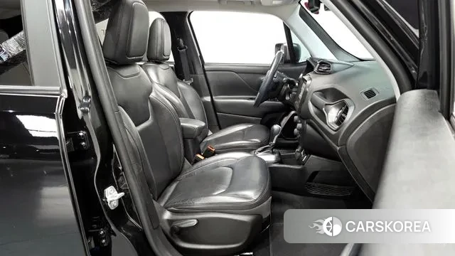 Jeep Renegade 2019 Черный из Кореи, фото 2