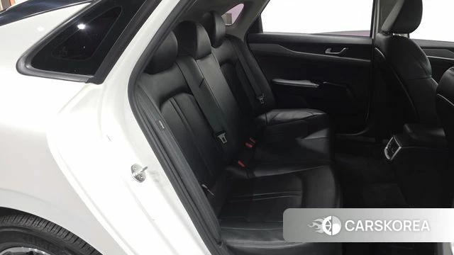 Kia K5 3rd generation 2021 Белый из Кореи, фото 2