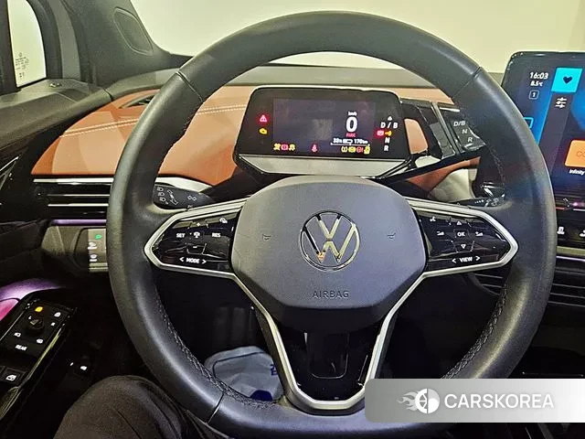 Volkswagen ID.4 2023 Белый из Кореи, фото 2