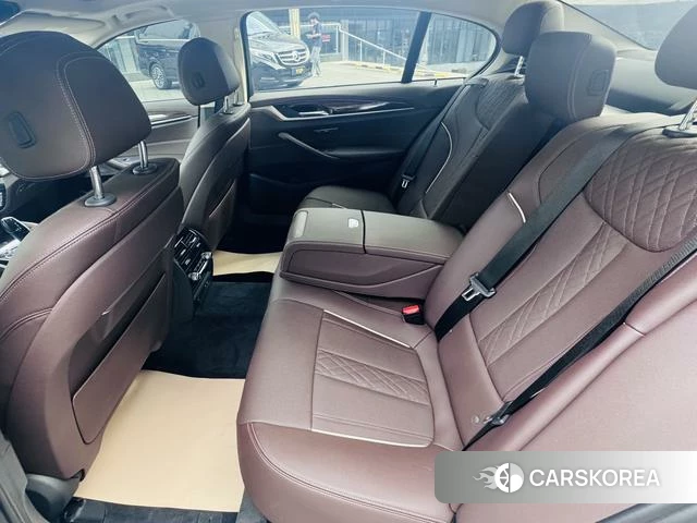 BMW 5 series 2021 Черный из Китая, фото 2