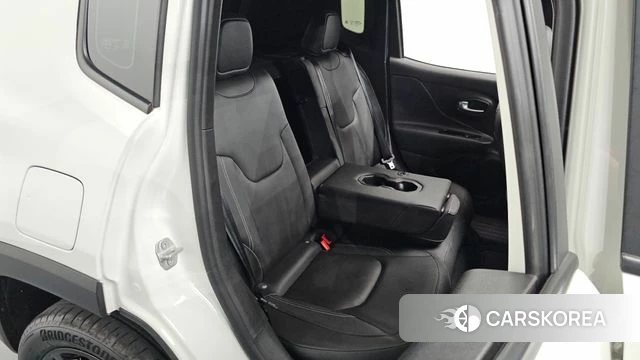 Jeep Renegade 2022 Белый из Кореи, фото 2