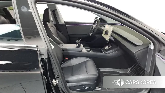 Tesla Model 3 2024 Черный из Кореи, фото 2