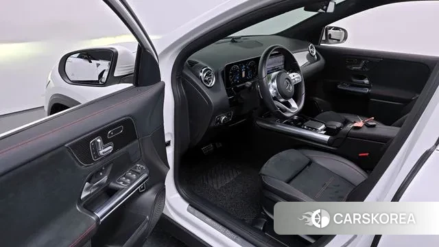 Mercedes-Benz GLA - Class H247 id 2976174 из Кореи 2