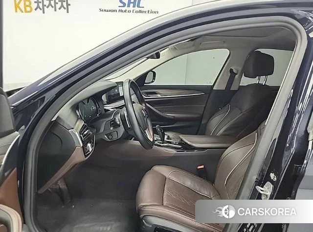 BMW 5 Series (G30) 2018 Синий из Кореи, фото 2