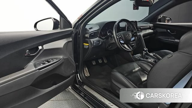 Hyundai Veloster (JS) 2018 Черный из Кореи, фото 2