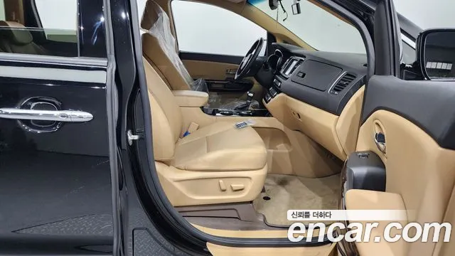 Kia The New Carnival 2020 Черный из Кореи, фото 2