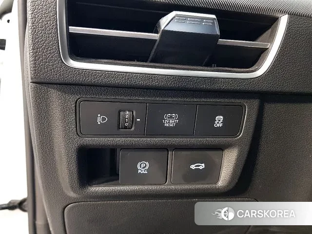 Hyundai Sonata D Edge Hybrid (DN8) 2023 Белый из Кореи, фото 2