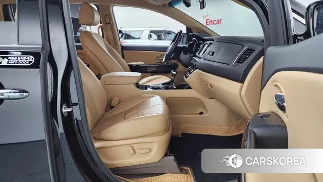 Kia The New Carnival 2018 Черный из Кореи, фото 2