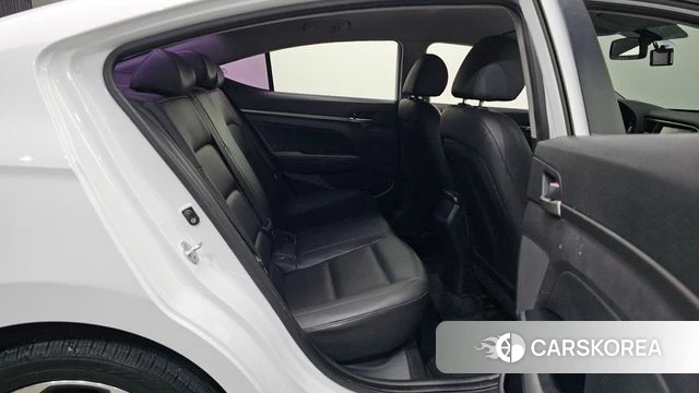 Hyundai Avante AD 2018 Белый из Кореи, фото 2