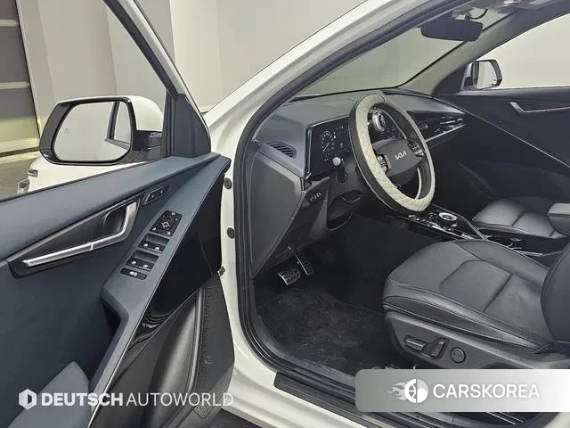 Kia Di Ol Nu Niro 2024 Белый из Кореи, фото 2