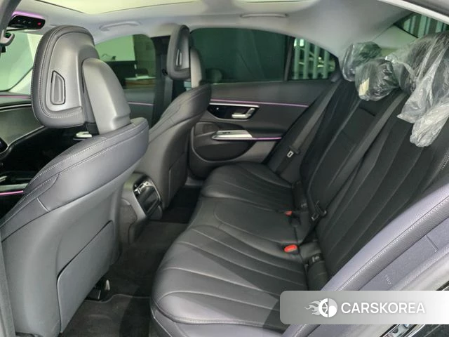 Mercedes-Benz E-Class W214 2025 Черный из Кореи, фото 2