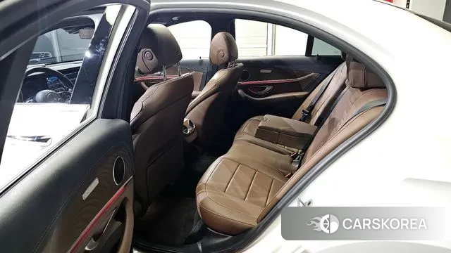 Mercedes-Benz E-Class W213 2020 Белый из Кореи, фото 2